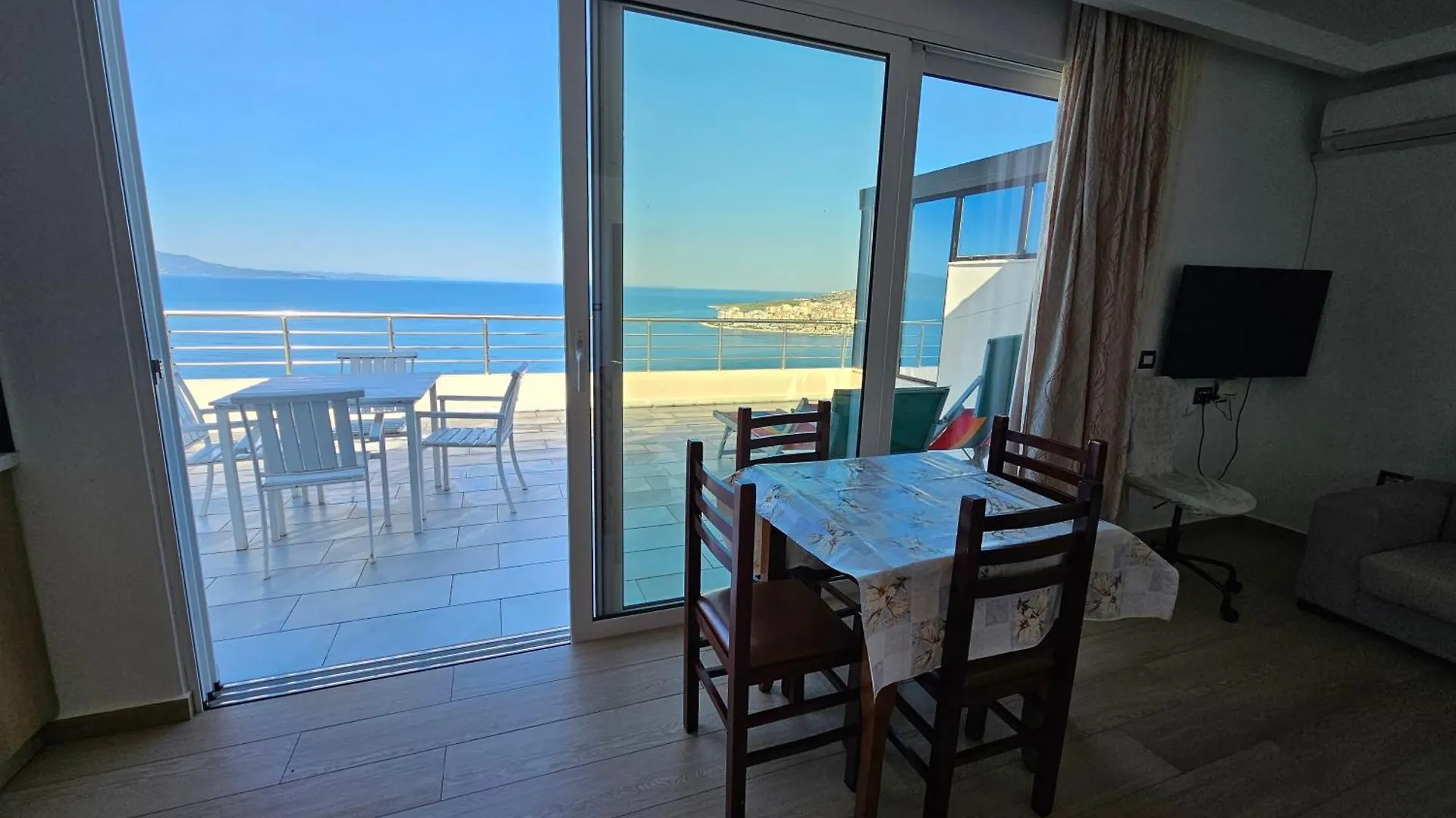 Ledion Apartments Sarande