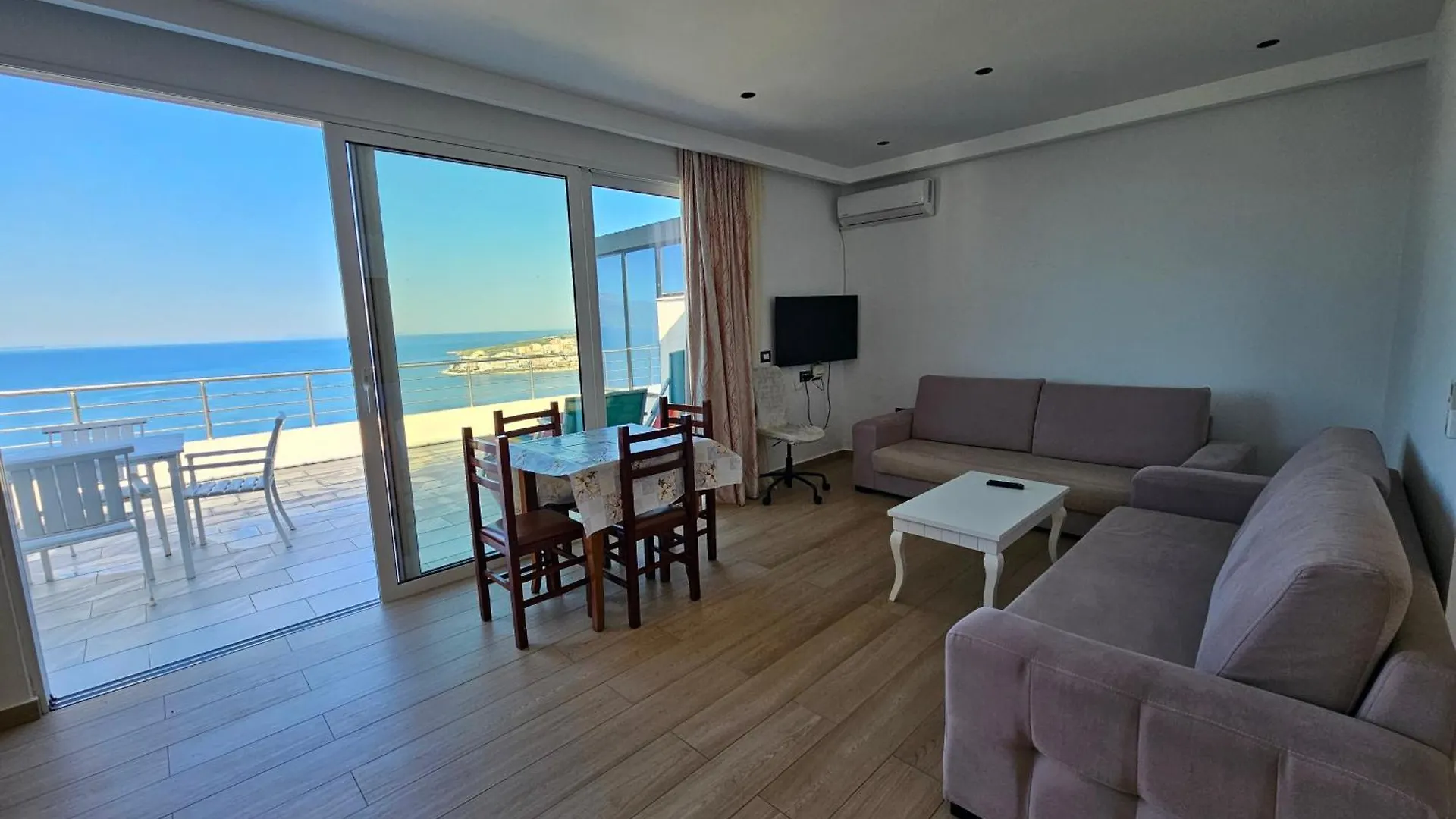 Ledion Apartments Sarande